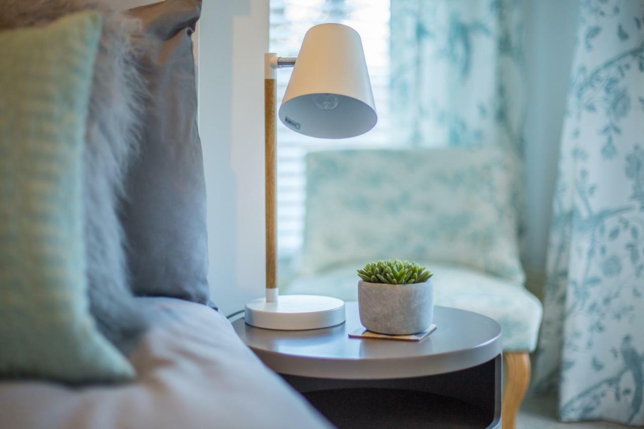 Stylish Apartment Close To Gloucester Quays & Docks Exterior foto