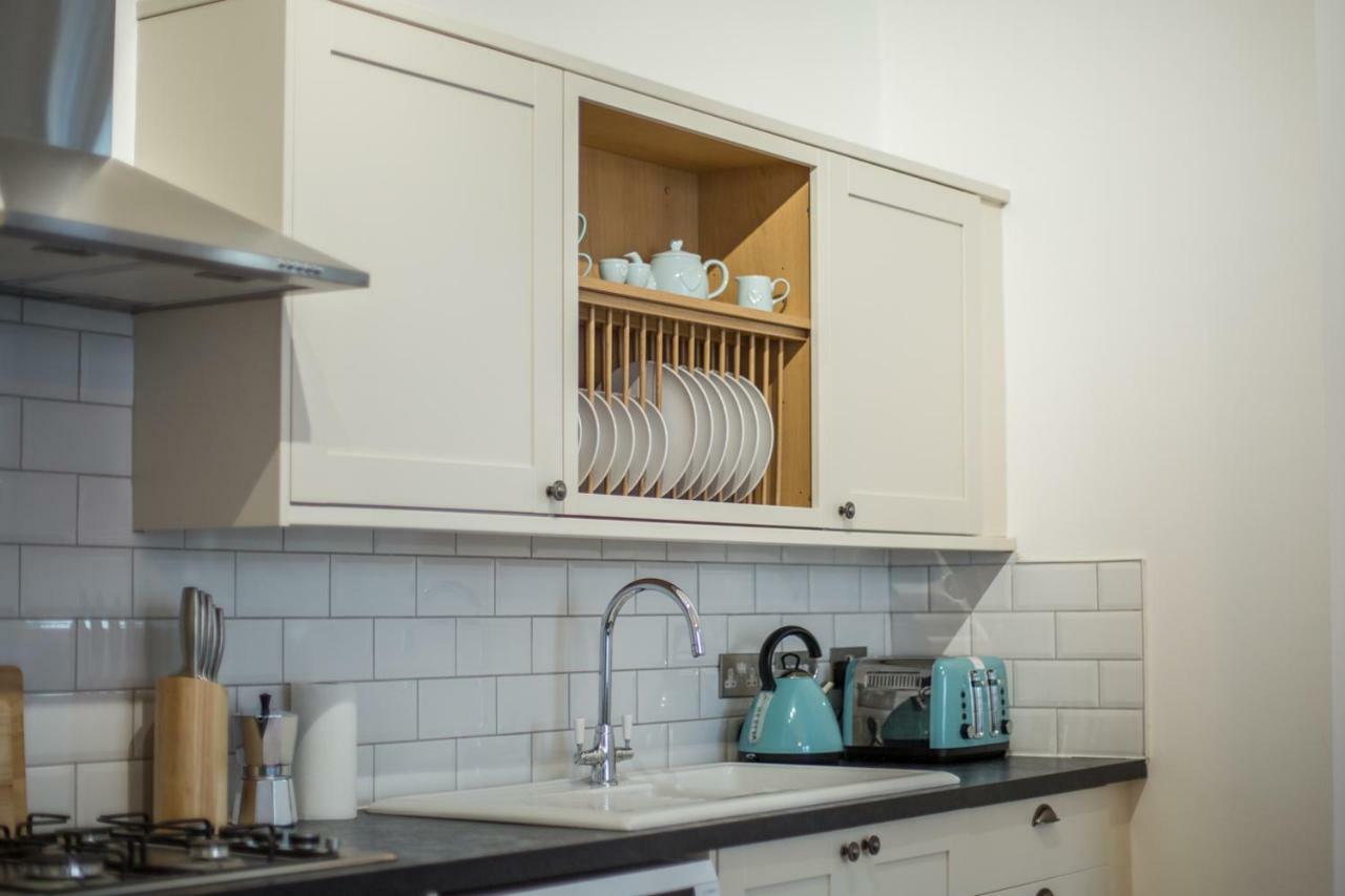 Stylish Apartment Close To Gloucester Quays & Docks Exterior foto