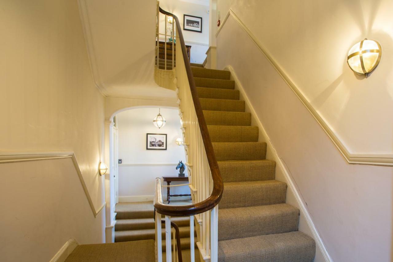 Stylish Apartment Close To Gloucester Quays & Docks Exterior foto